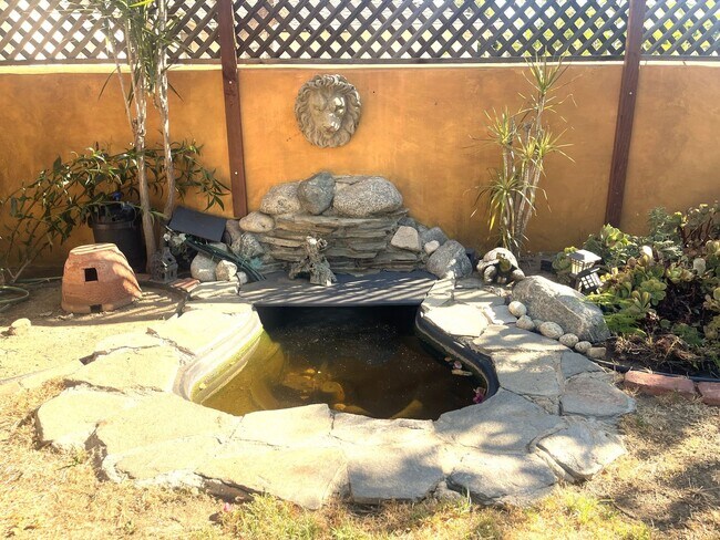 Building Photo - Custom 3-Bed, 2.5 -Bath Retreat with Luxury Features in Reseda