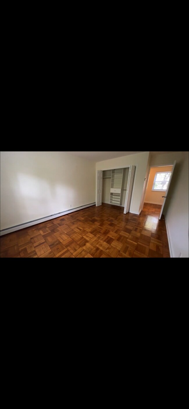 Building Photo - 645 Vfw Pky