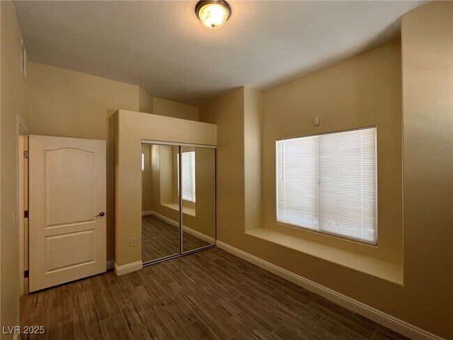 Building Photo - 8805 Jeffreys St