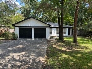 Building Photo - 24 E Bigelow Oak Ct