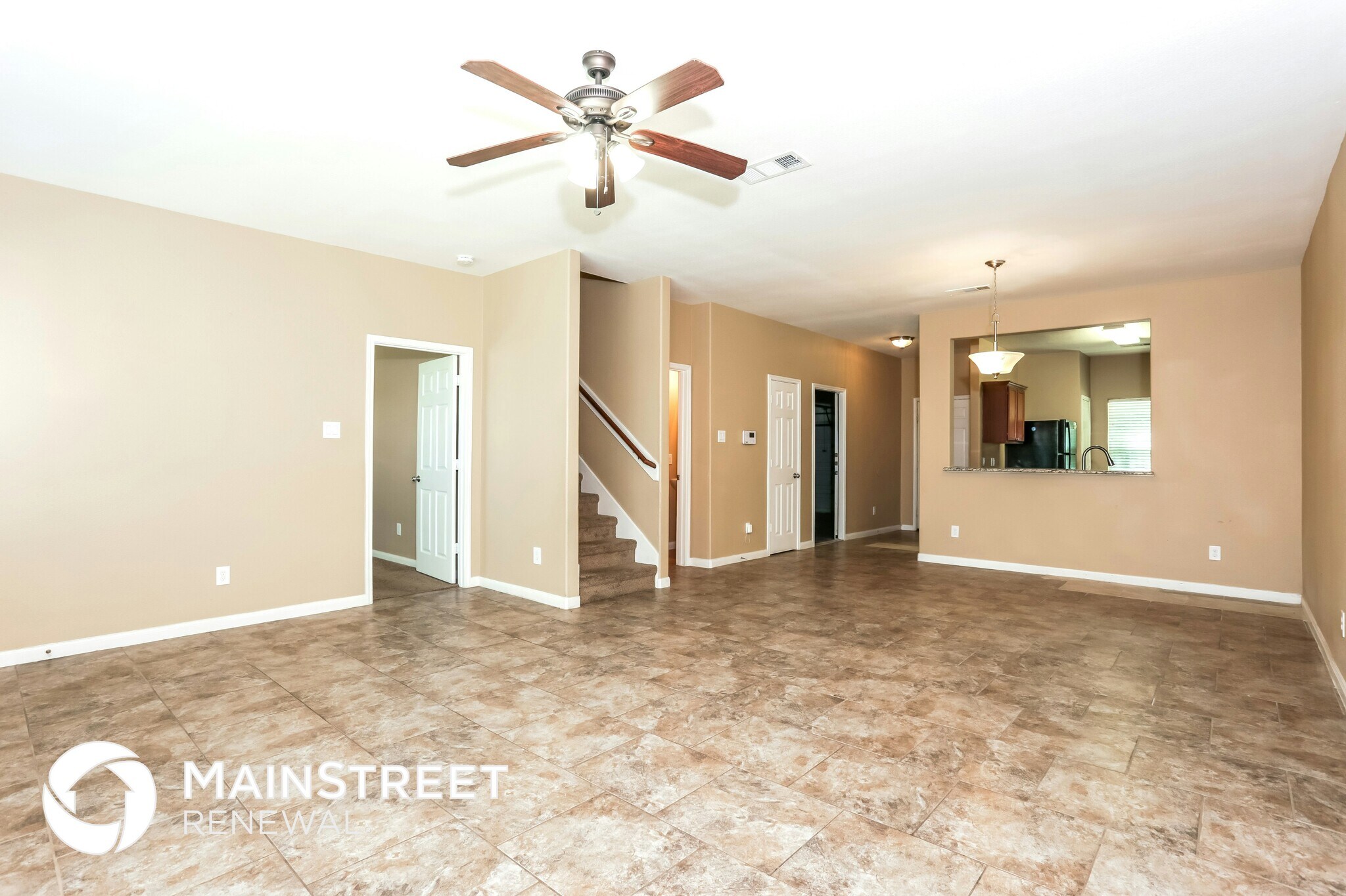 Building Photo - 628 Lazy Crest Dr