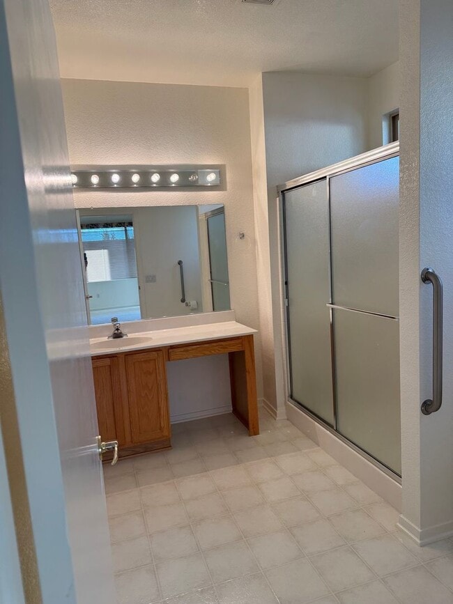 Building Photo - DEL WEBB 55+ Home For Rent!