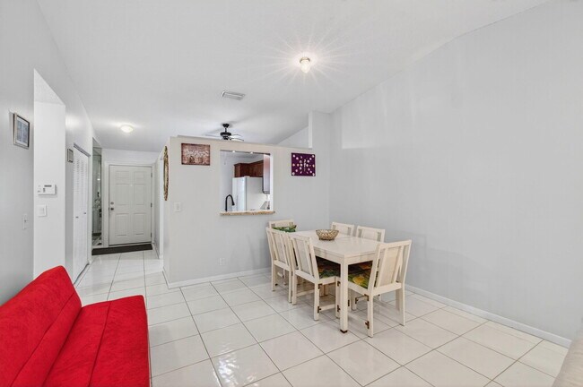 Building Photo - 18541 Cherborg Dr