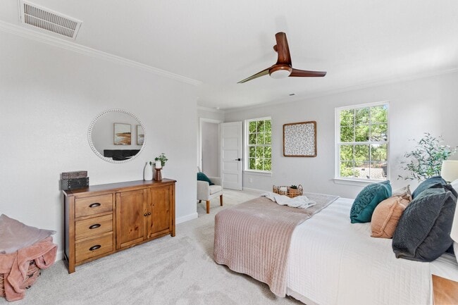 Building Photo - Brand-new condo in the heart of Ocean View.