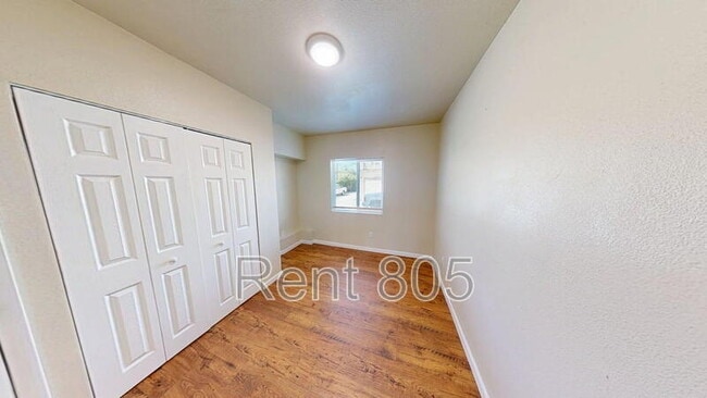 Building Photo - 622 S Seaward Ave