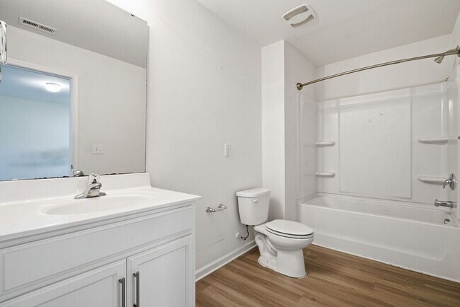 Building Photo - 3916 Sabre Ln