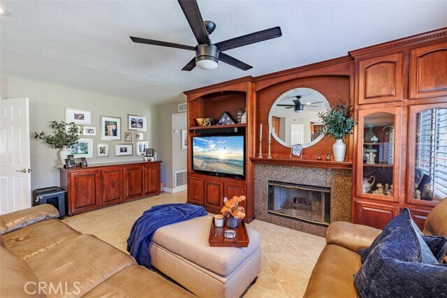 Building Photo - 5540 Green Hollow Ln