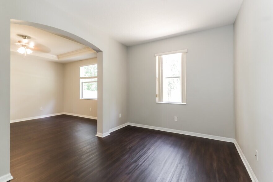 Building Photo - 12121 Fall Creek Ct