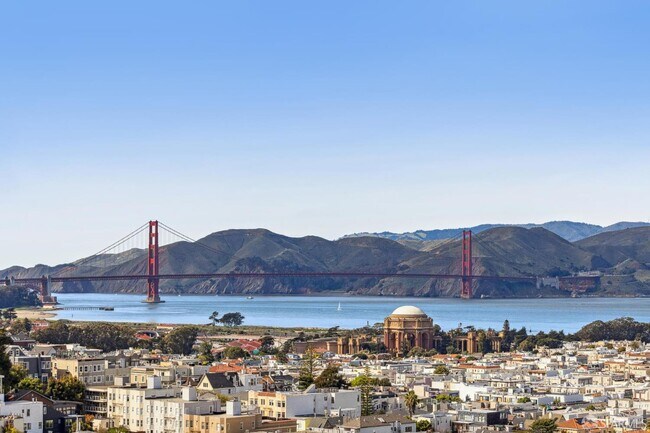 Building Photo - 2336 Broadway