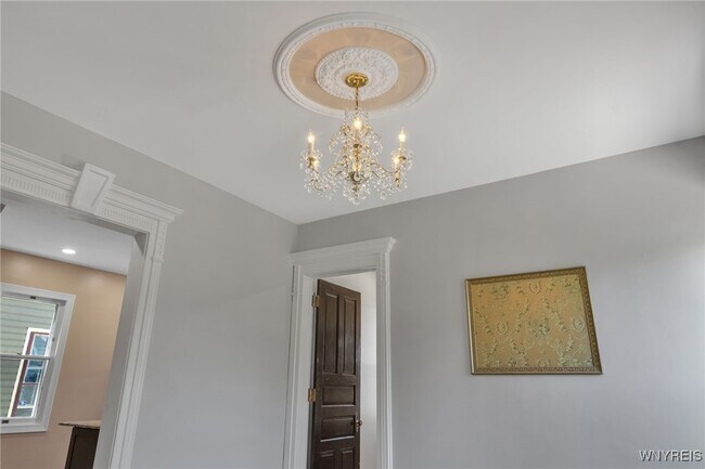 Building Photo - 45 St Johns Pl