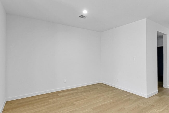 Building Photo - 1718 Battisti Dr