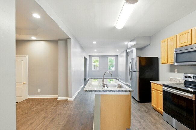 Building Photo - 3303 Piedmont Ave