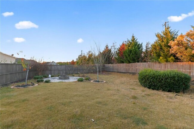 Building Photo - 3515 Knobcone Dr