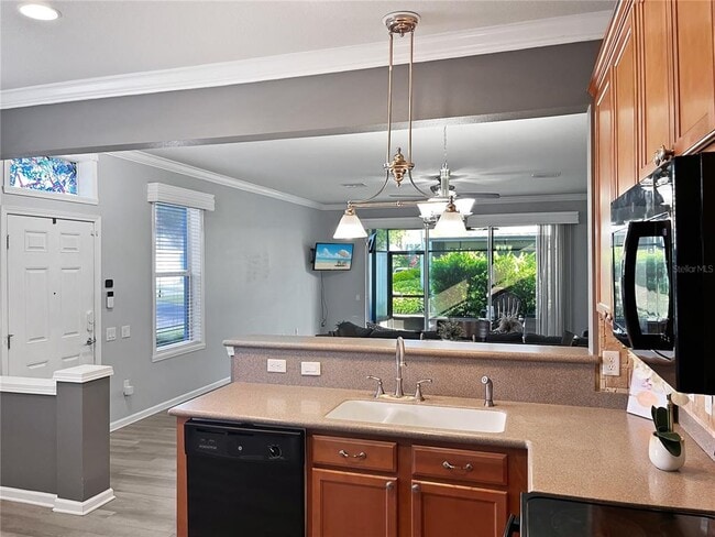 Building Photo - 10235 Red Currant Ct