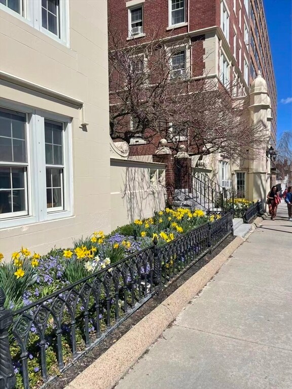 Building Photo - 1450-1454 Beacon St