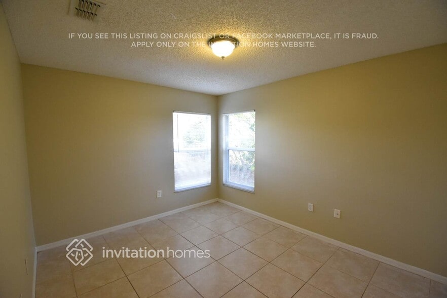 Building Photo - 521 Mobley Dr