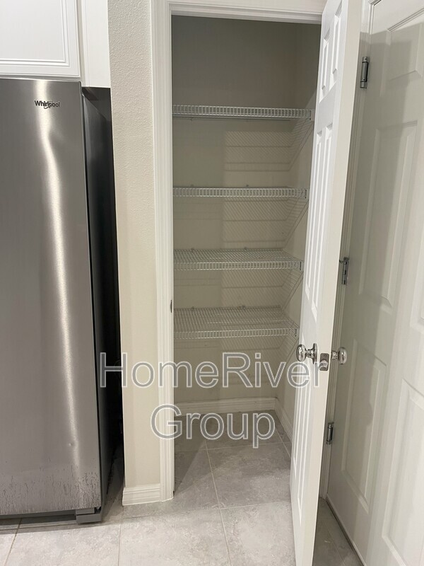 Building Photo - 1025 Pavia Dr