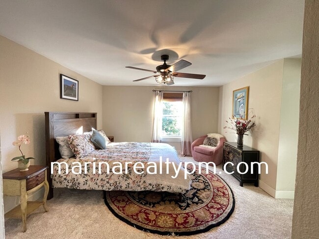 Building Photo - Welcome to this stunning 3 Bedroom 2 Bath ...