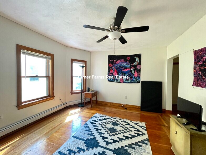 Building Photo - 290 Boston Ave