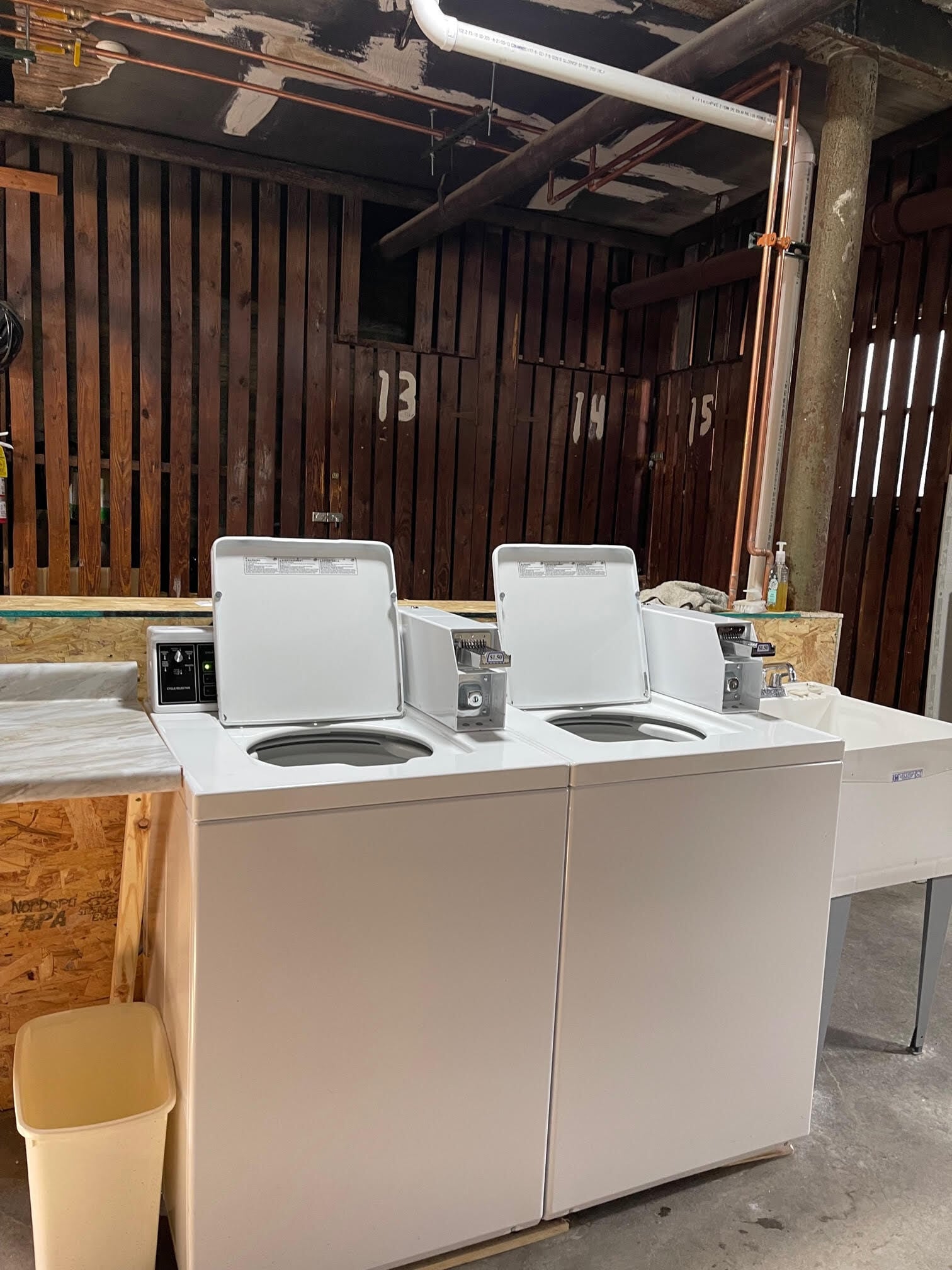 Building Photo - 1637 W Estes Ave