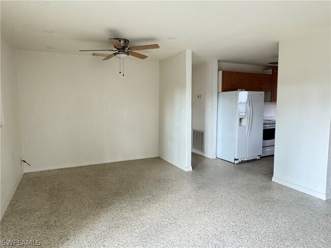 Building Photo - 345 Georgia Ln