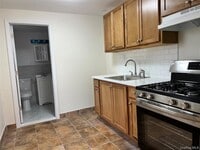 Building Photo - 78 Bayville Ave