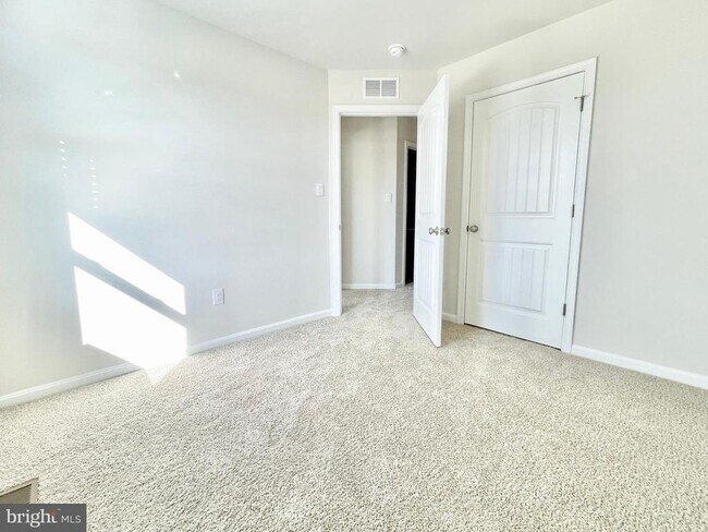 Building Photo - 522 Ridgely Blvd