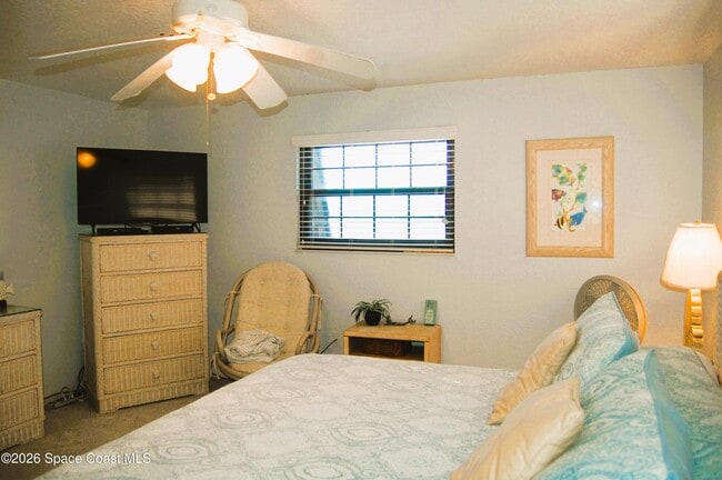 Building Photo - 5350 Ocean Beach Blvd