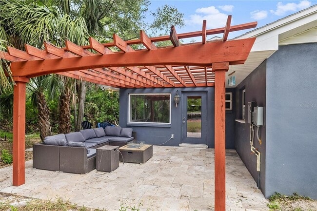 Building Photo - 8916 Memorial Hwy