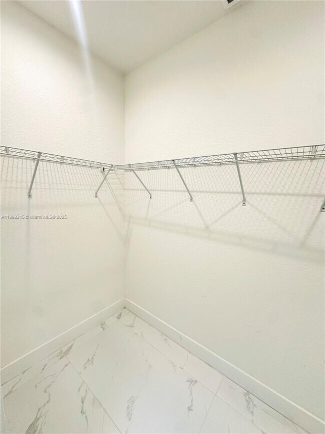 Building Photo - 1831 SW 145th Ave