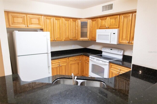 Building Photo - 822 Camargo Way
