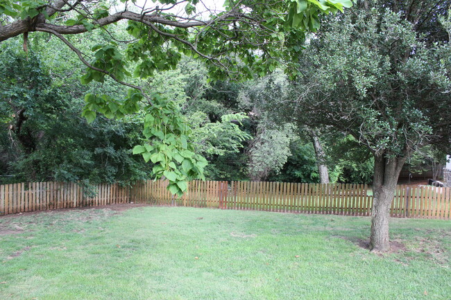 Building Photo - 517 Partridge Ln