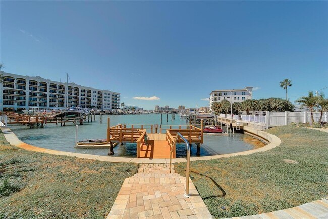 Building Photo - 255 Dolphin Point