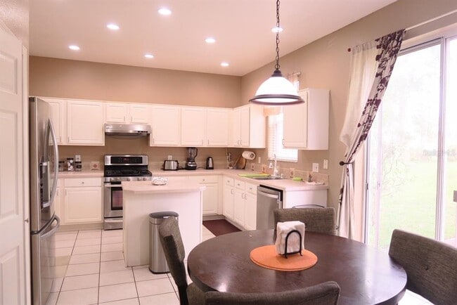 Building Photo - 4635 Riverton Dr