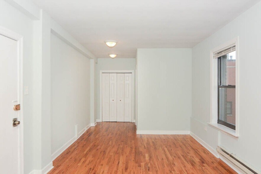 Building Photo - 1314 N Dearborn St