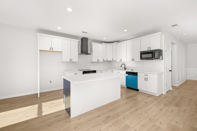 Building Photo - 4400 Ross Estates Ct SW