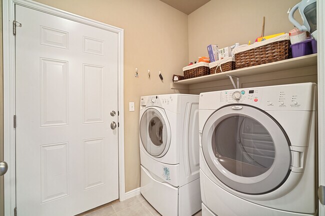 Building Photo - 66 N 205 W