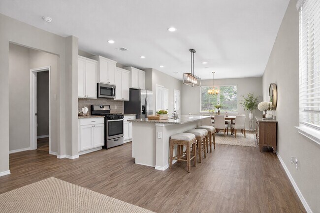 Building Photo - 16817 Pink Wintergreen Dr