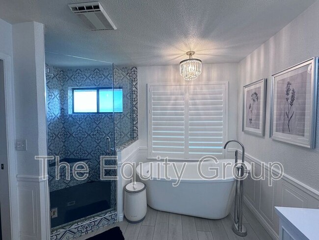 Building Photo - 531 High Sierra Dr