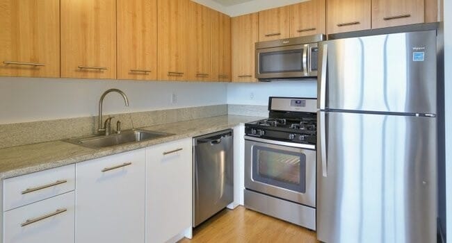 Primary Photo - 800 Sixth