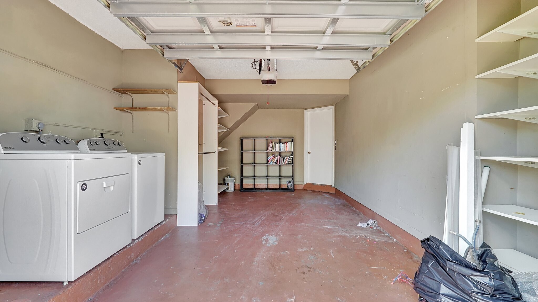 Building Photo - 1044 SE 6th Ct