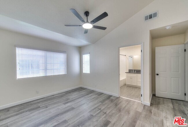 Building Photo - 13810 Funston Ave