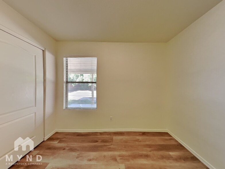 Building Photo - 17208 N Chance Dr