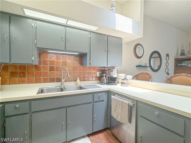 Building Photo - 1042 Oak Forest Dr