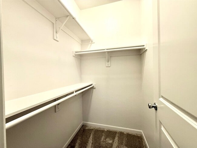 Building Photo - 2301 N Hickory St