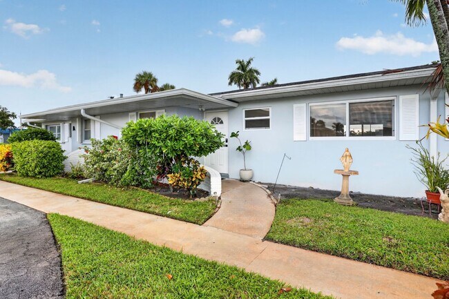 Building Photo - 2601 Crosley Dr W