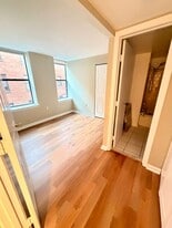 Building Photo - 1436 Meridian Pl NW