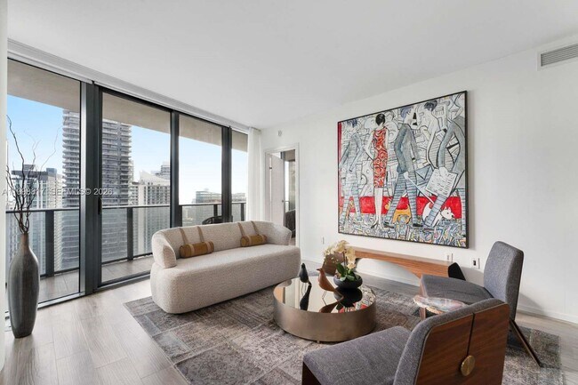 Building Photo - 801 S Miami Ave