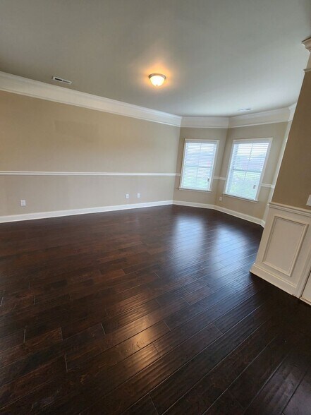 Building Photo - 5434 Bluebell Cir