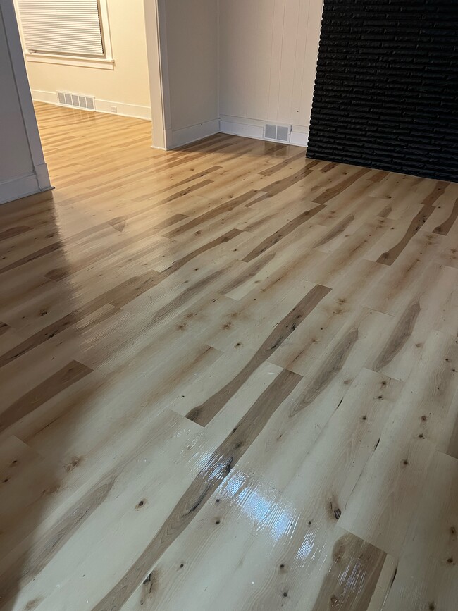 Building Photo - Christy Park